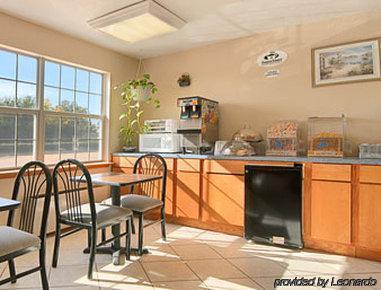 Hotel Super 8 By Wyndham Chickasha Restaurante foto